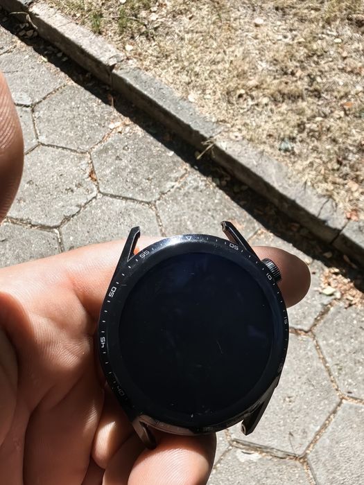 Huawei Gt 3 watch за части и зарядно