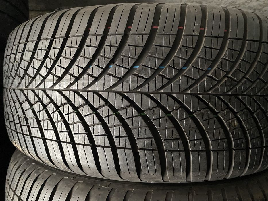 Шины 245/45/18 пара бу гудиер