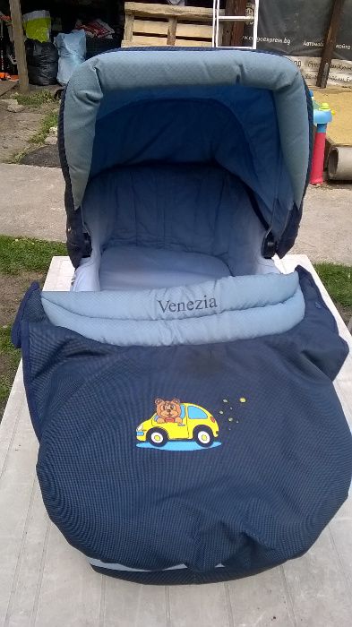 Зимен кош за бебешка количка