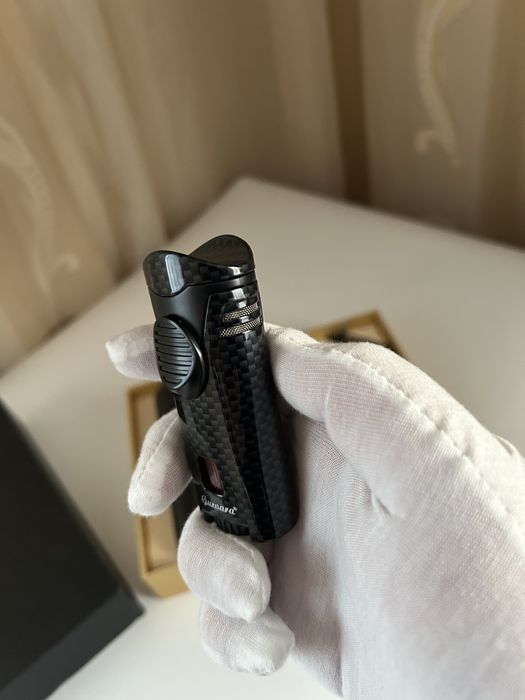 Луксозен Guevara комплект за пури – карбон, калъф, запалка и резачка