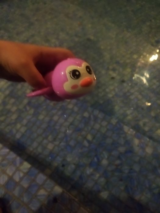 Заводная водяная игрушка пингвин