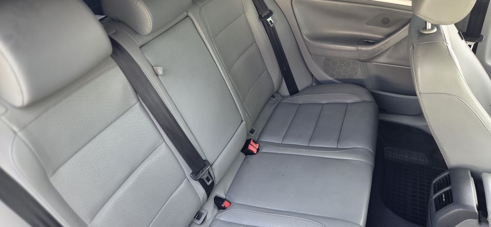 Golf 5 1.6 fsi 115 cp