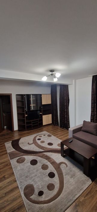 Închiriez  apartament cu o cameră pe strada Gloriei 16 (Concept 9)