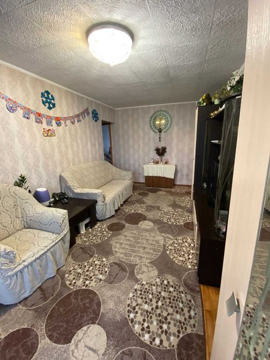 Продам трехкомнатную квартиру