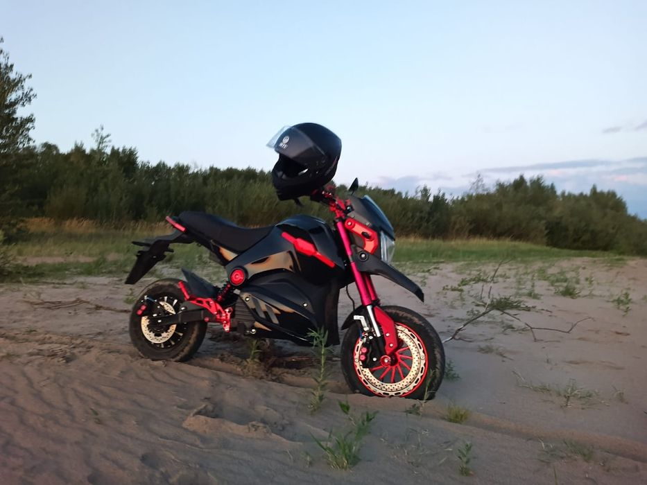 Продам электро мотоцикл cafe racer m5