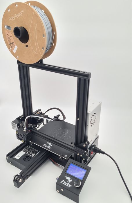 Imprimantă 3D Creality Ender 3 + 1 kg filament PLA – aproape nouă