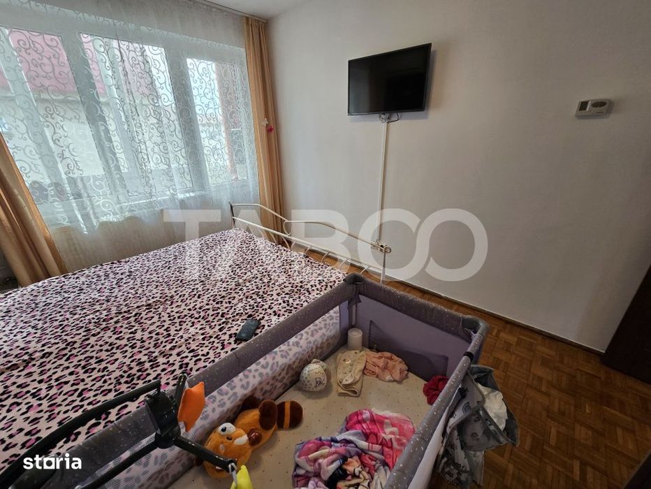Apartament 2 camere de vanzare mobilat cu balcon in Terezian Sibiu