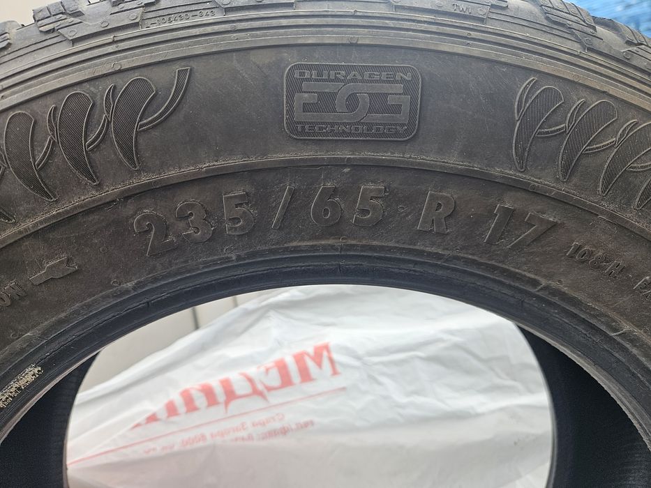 Гуми зимни General 235/65R17