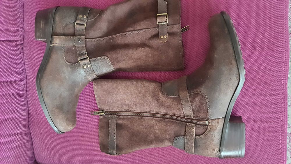 Ghete piele stil ciocate Wrangler de la UGG Cadie Western marimea 36,5