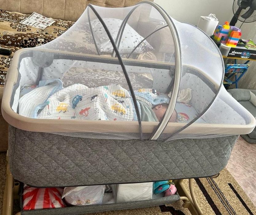 Кроватка - манеж,шезлонг механический