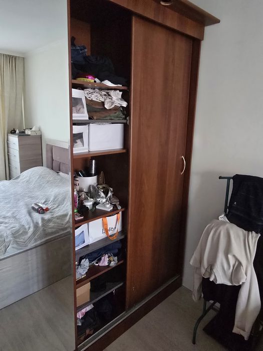 Продам шкаф платяной