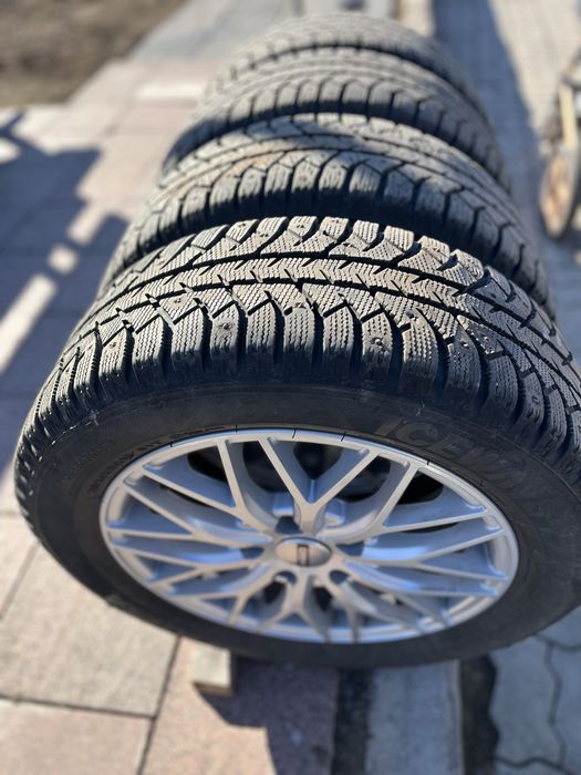 Диски с резиной.,