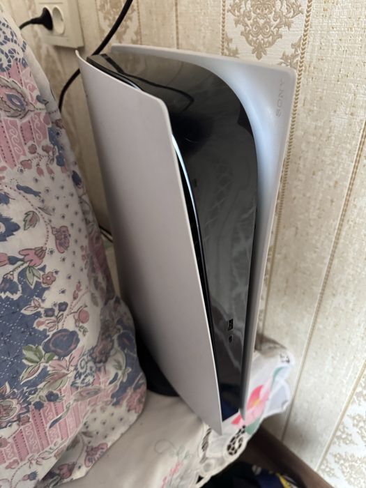 Playstation 5 , в идеальном состоянии, коробка документ