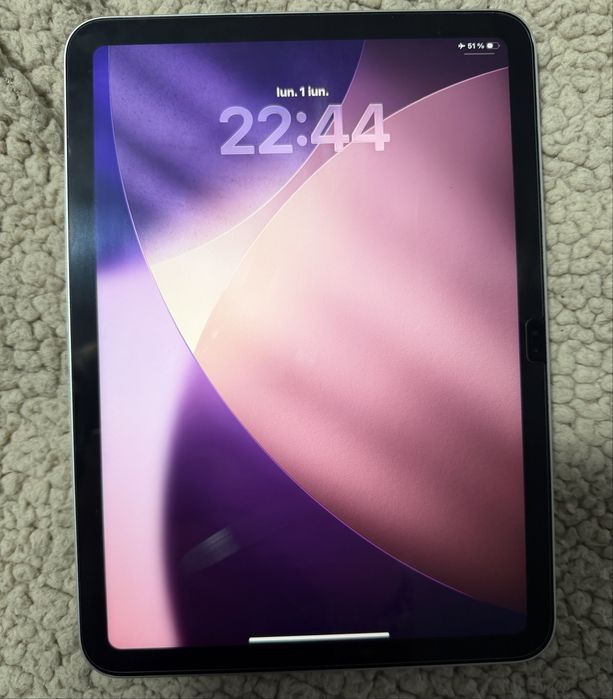 Vând iPad (A16) 128 GB Wi-Fi, Silver, stare excelentă