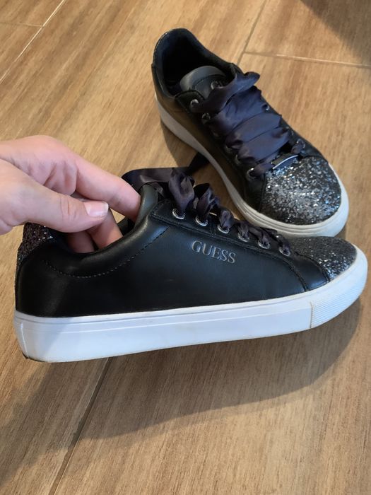 Дамски гуменки Guess