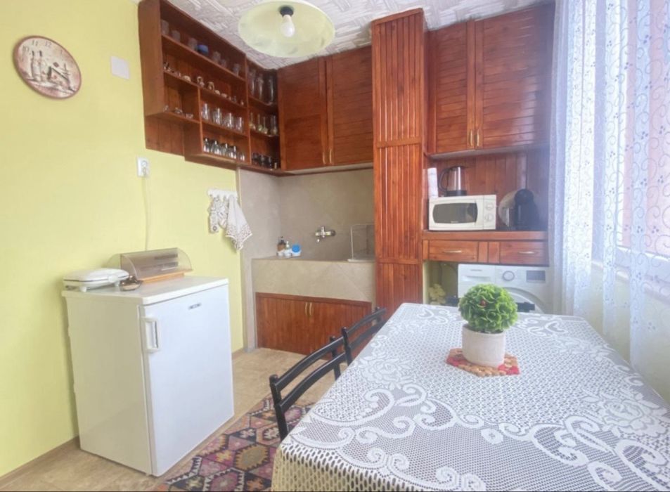 На планина в самостоятелен апартамент “Панорама” гр. Трявна