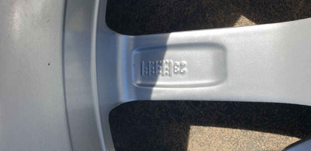 Оригинални лети джанти 17 цола 5х112 от Пасат В8.