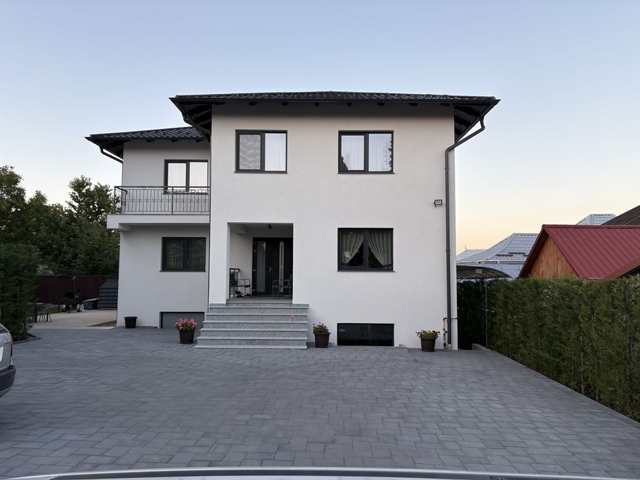 Vand casa zona A in Mun Falticeni