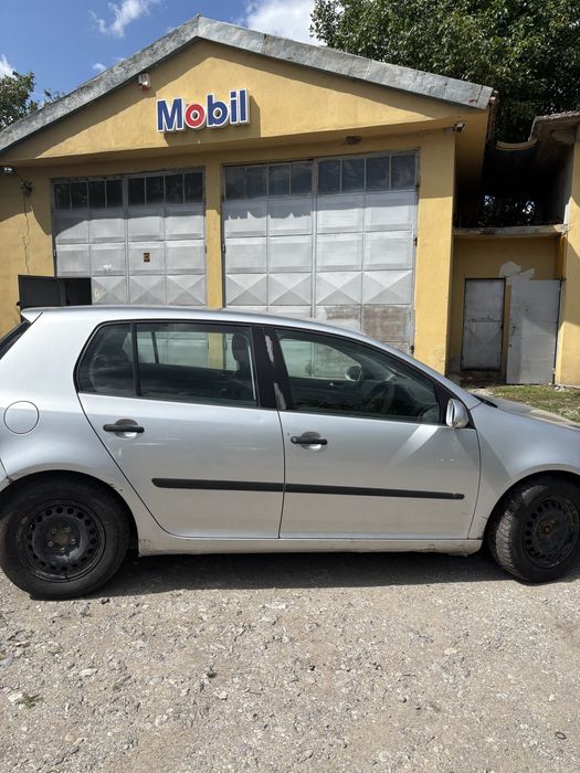 Golf 5  на части десен волан