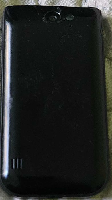 Телефон Nokia 2720 flip