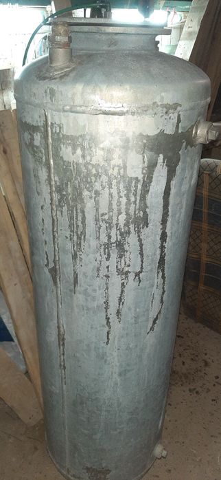 Продам ёмкость, в хорошем состоянии.