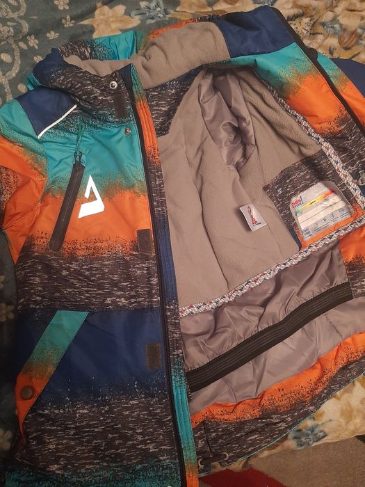 Продам зимний костюм