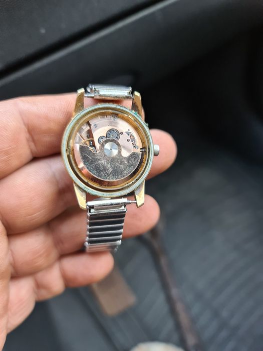 Швейцарски автоматичен ръчен часовник