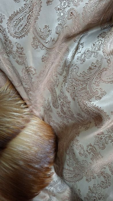 Продам шубу из меха лисы