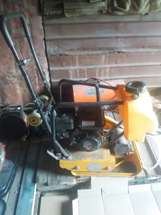 Отбойный молоток отбойник