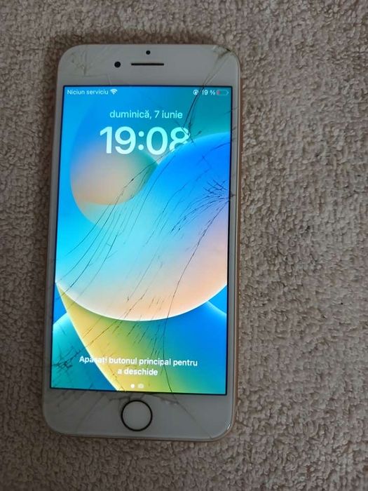 iphone se rose gold - Telefoane la preț mic | OLX.ro