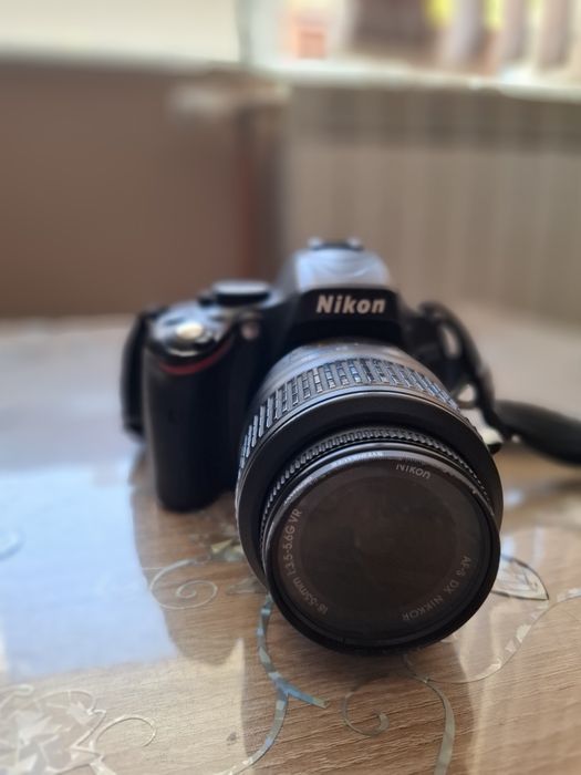 Nikon D5100 + обектив 18-55mm VR — комплект