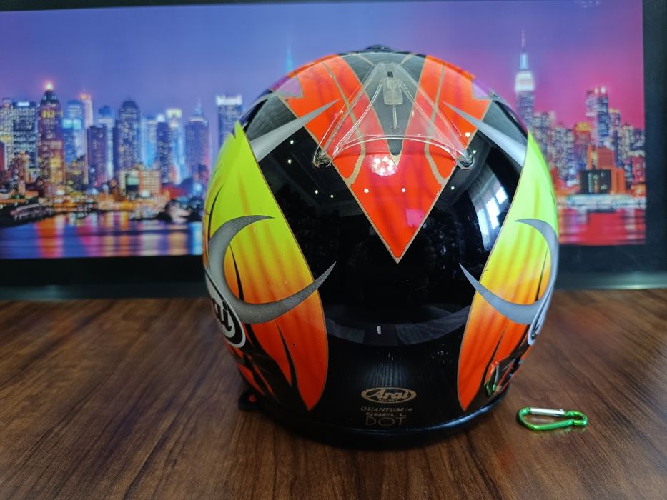 Мото шлем от Японского бренда ARAI QUANTUM e