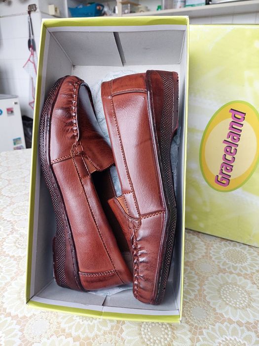 Три чифта нови есенно-зимни дамски обувки N39 и 41