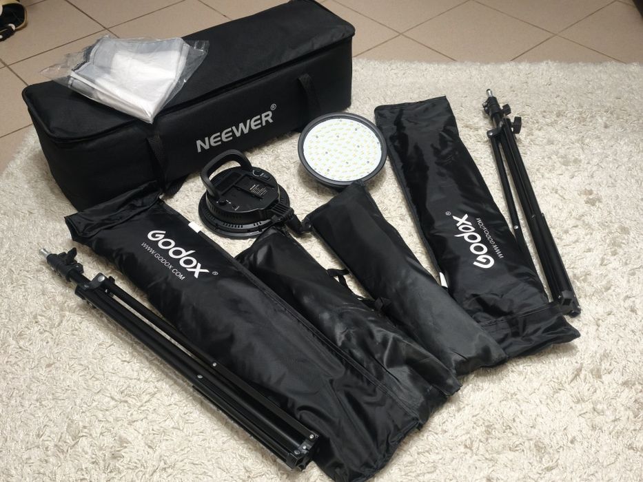 Set 2 Softbox-uri LED Neewer 48W – Temperatură culoare reglabilă + Stative & Geantă