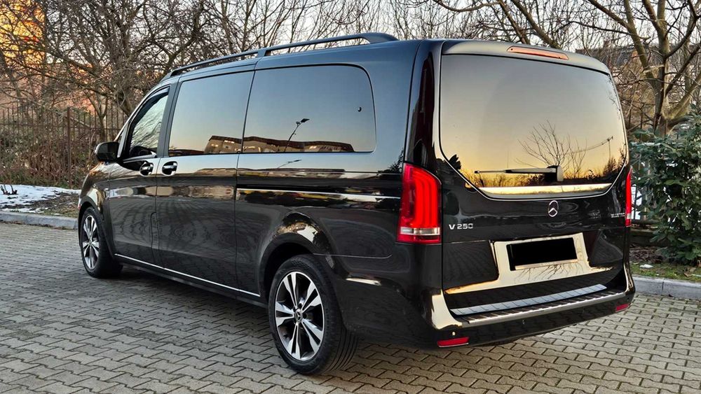 Mercedes Benz V Class 250 BlueTec Model Extra Lung Vito