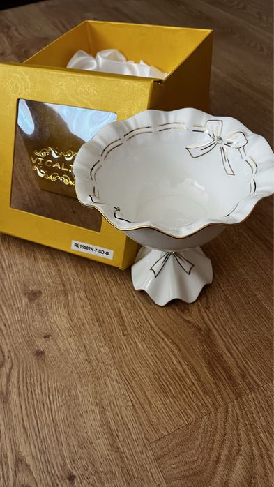 Для конфет и для торта