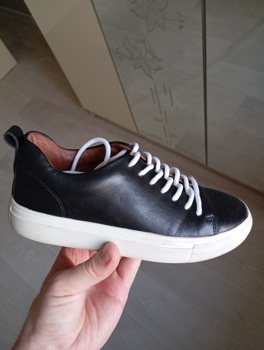 Продам кеды размер 34