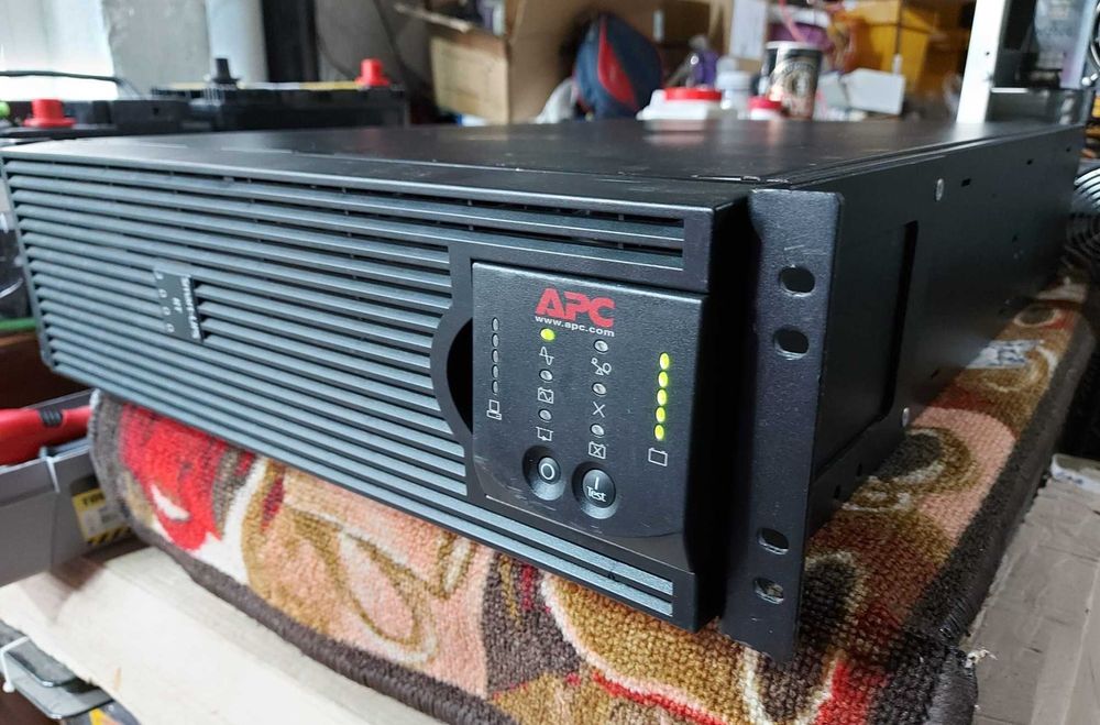 UPS APC 1-16kVA ONLINE (American Power Convertion) cu dubla conversie (cu/fara baterii noi) SURT, SRT si SYMMETRA (puteri de 1-2-3-5-6-8-10-12-16 kVA)