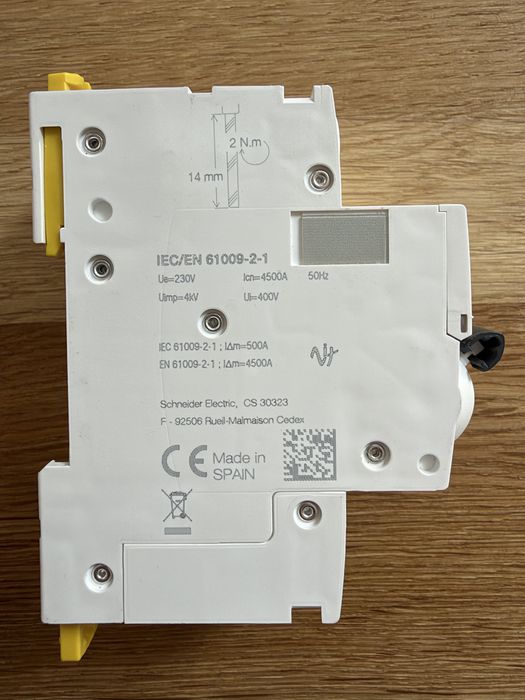 Schneider Electric C16 16A / 30mA – автомат с дефектнотокова защита