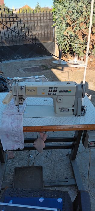Masina de cusut Bother8