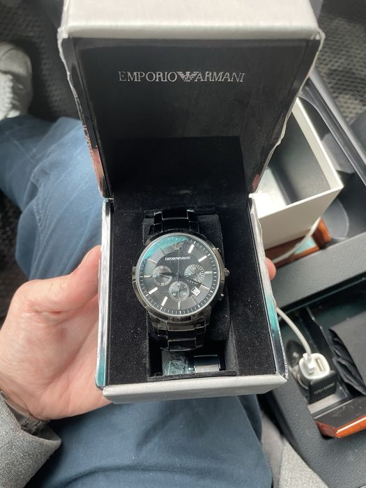 Продаю часы Emporio Armani