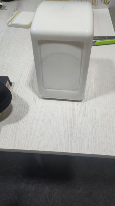 Продам салфетницу