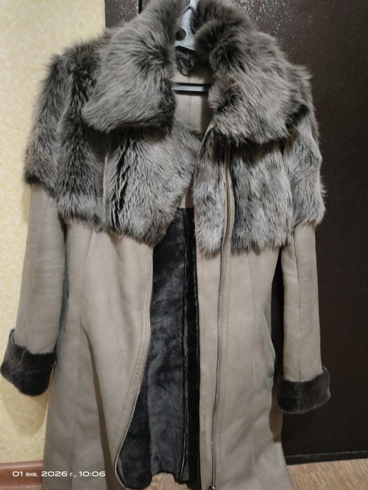 Продам женскую дубленку