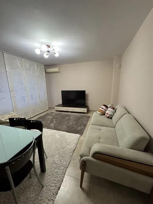 Дава се под наем Тристаен апартамент в Пловдив, Тракия - 97 кв.м за 550 € - Снимка #2