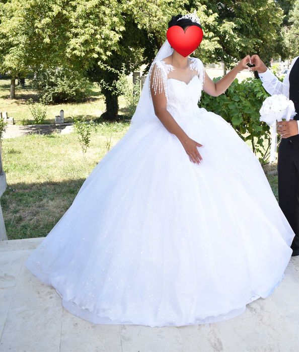 Сватбени рокли,аксесоари