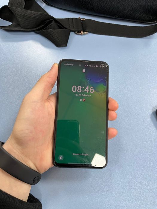 Samsung S10e sotiladi