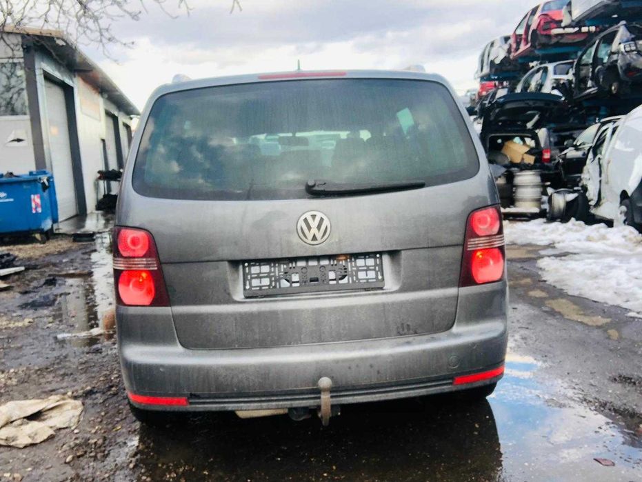 Dezmembrez Volkswagen Touran 2.0 Tdi an 2008 cod motor BKD cutie DSG