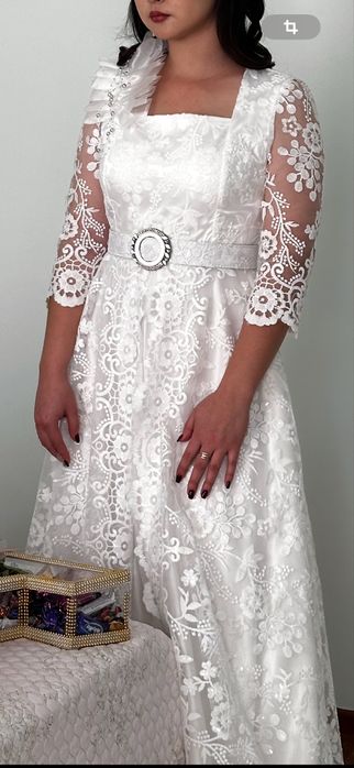 Продается платья