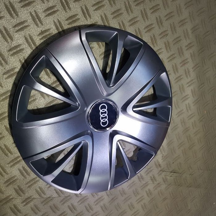 capace roti audi a3,a4,a5,a6 r15 la set de 4 buc,capace janata aliaj