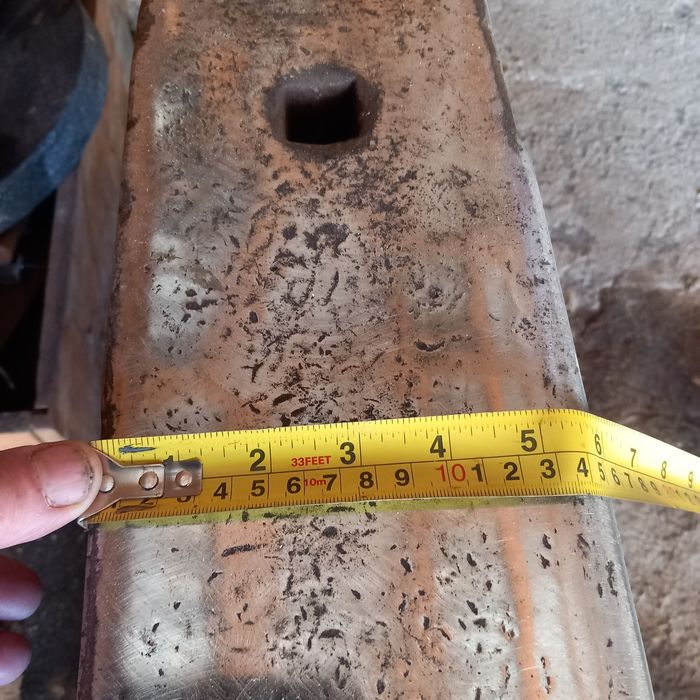 Nicovala  aproximativ 200 kg  preț 3000 ron fac si schimb vițică